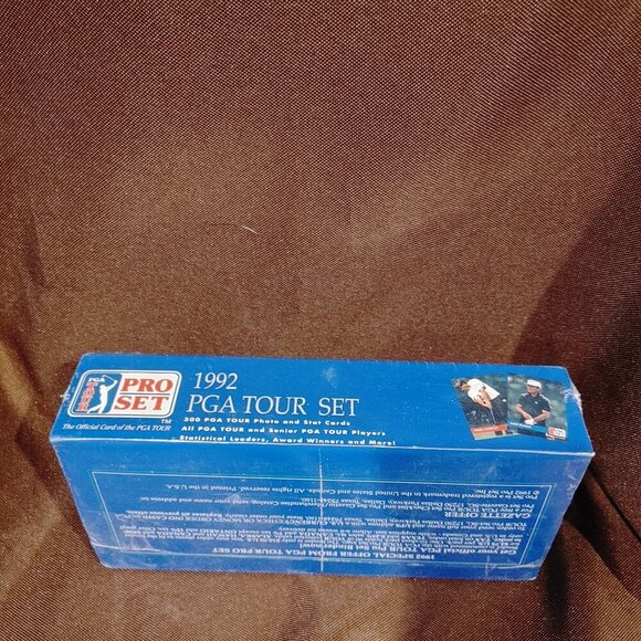 1992 PGA Tour Set Golf Collectible Cards Sealed 300 Cards - Picture 3 of 4